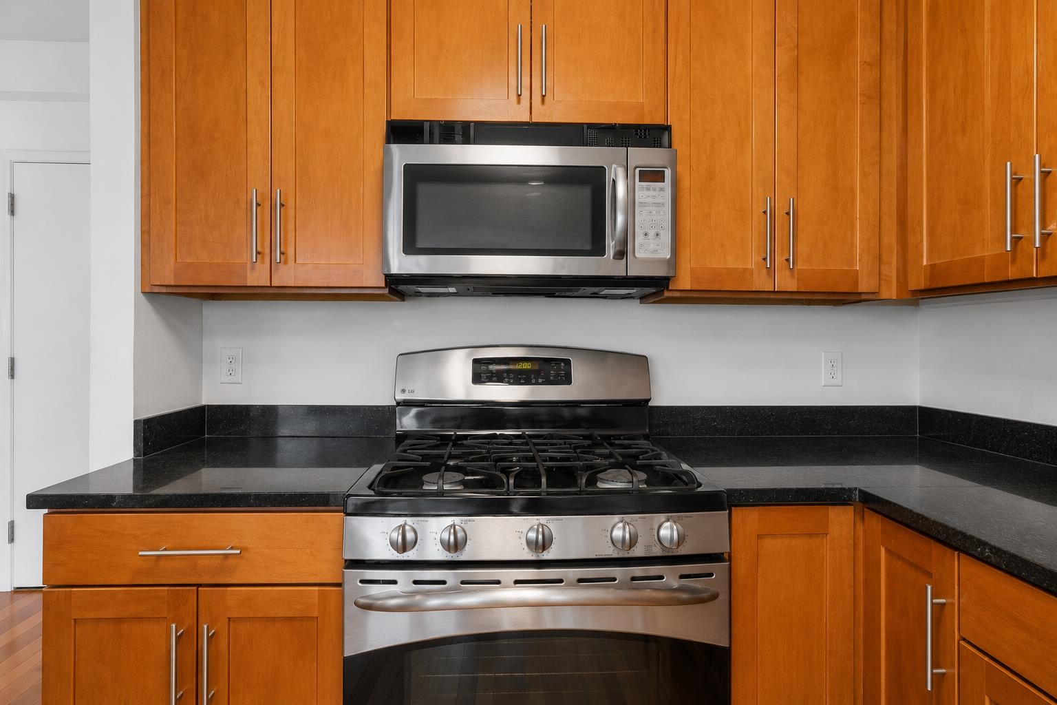 Residential Lease in JC, Downtown 3