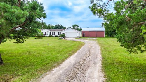 3201 Thomas Rd, Filion, MI, 48432-9731 | Card Image