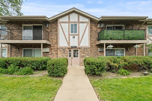 210-9S220 Frontage Rd, Willowbrook, IL, 60527-2644 | Card Image
