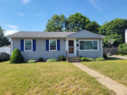18 Lorraine Ave, Coventry, RI, 02816-6366 | Card Image