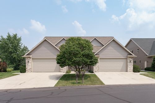5331 Martin Ln, Fond Du Lac, WI, 54935-2729 | Card Image