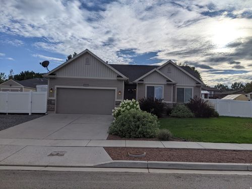 310 Heritage Dr, Vernal, UT, 84078-8989 | Card Image