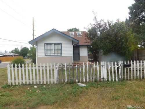 1694 Ulster St, Denver, CO, 80220-2051 | Card Image