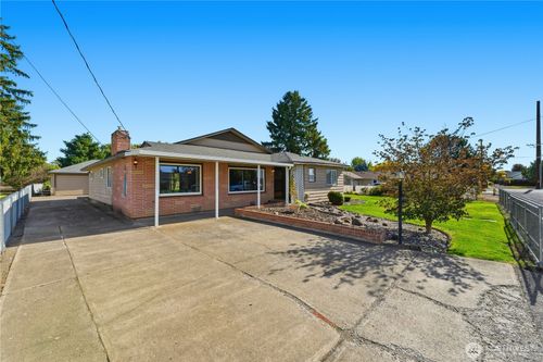 318 Ne Lambert Ave, College Place, WA, 99324-9715 | Card Image