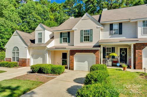 4586 Antelope Ln, Charlotte, NC, 28269-3183 | Card Image