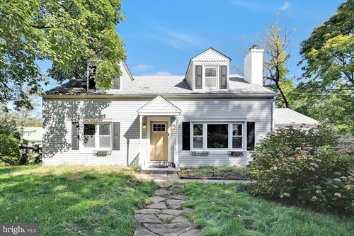 2211 Strasburg Rd, COATESVILLE, PA, 19320-4429 | Card Image