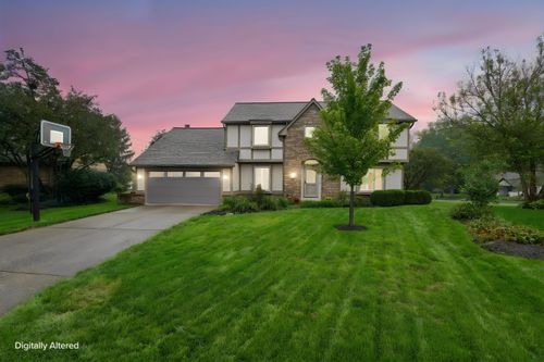 8414 Netherlands Pl, Columbus, OH, 43235-1156 | Card Image