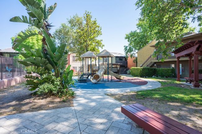 169 - 18350 Hatteras St, Condo with 1 bedrooms, 1 bathrooms and 2 parking in Tarzana CA | Image 22
