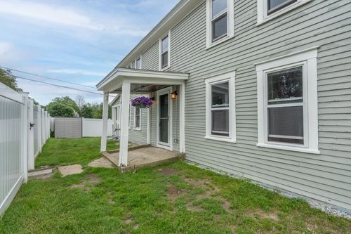 1154 Parker Mountain Rd, Strafford, NH, 03884-6327 | Card Image