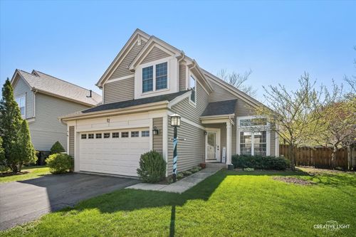 12 Middlefield Ct, Lake In The Hills, IL, 60156-5537 | Card Image