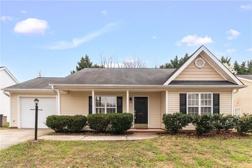 977 Benjamins Way, Winston Salem, NC, 27103-5361 | Card Image