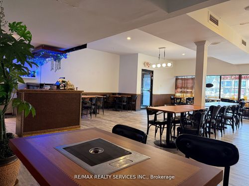 354 Main St W, Hamilton, ON, L8P1K2 | Card Image