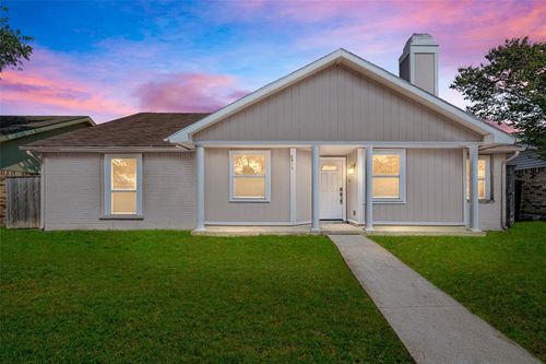 6816 Curry Dr, The Colony, TX, 75056-3156 | Card Image