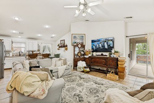 6432 Geneva Ln, Fort Worth, TX, 76131-1229 | Card Image