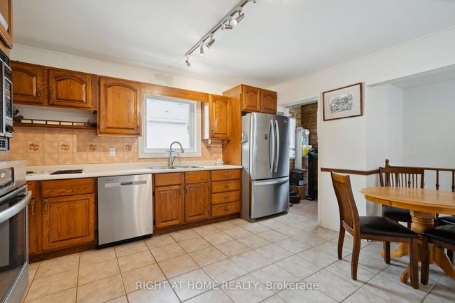 51 Frederick St S, House other with 2 bedrooms, 2 bathrooms and 4 parking in Acton ON | Image 9