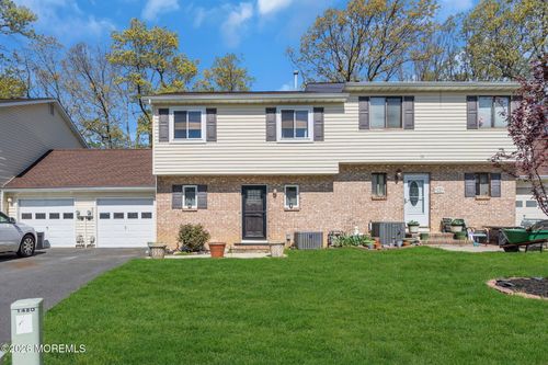 11 Patricia Ct, Howell, NJ, 07731-2858 | Card Image