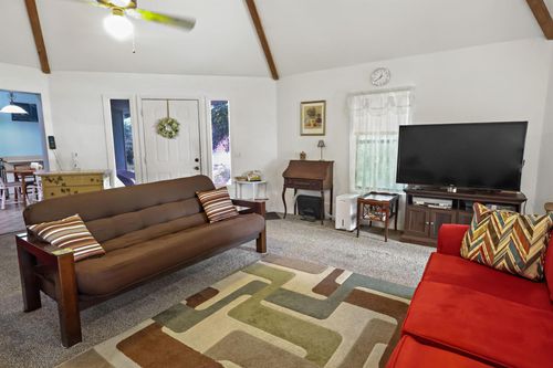 1466 24th Ave Sw, Vero Beach, FL, 32962-6062 | Card Image