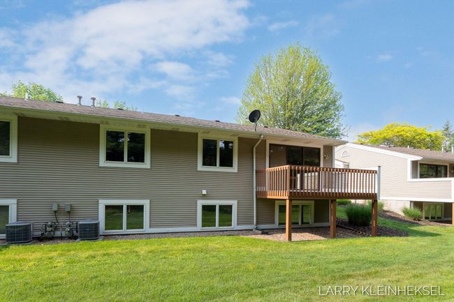 569 Appletree Dr, Condo with 3 bedrooms, 2 bathrooms and null parking in Holland MI | Image 38
