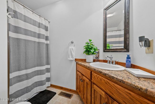171 Cedar Point Rd, House other with 2 bedrooms, 2 bathrooms and null parking in Bee Spring KY | Image 22