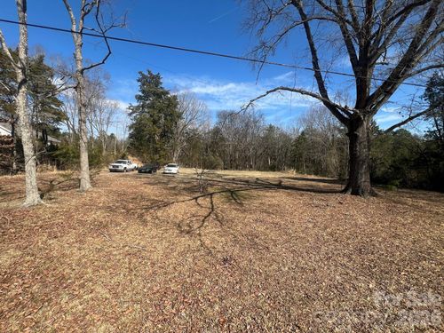 1614 Sir Anthony Dr, Charlotte, NC, 28262-2460 | Card Image