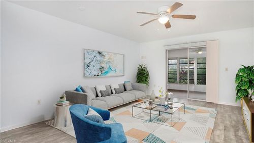 i-600 Valley Stream Dr, NAPLES, FL, 34113-4158 | Card Image