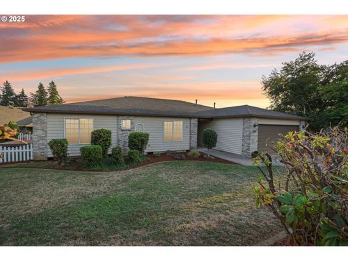 4202 L Cir, Washougal, WA, 98671-8600 | Card Image