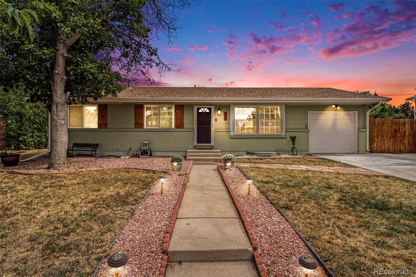 Evanston St, Aurora, CO 80011