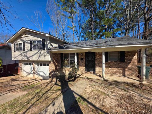 2007 Vancouver Dr, Little Rock, AR, 72204-3470 | Card Image