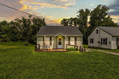 105 Cowden Ct, Lancaster, KY, 40444-1328 | Card Image