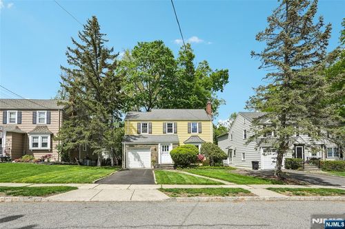 64 Morningside Rd, Verona, NJ, 07044-1423 | Card Image