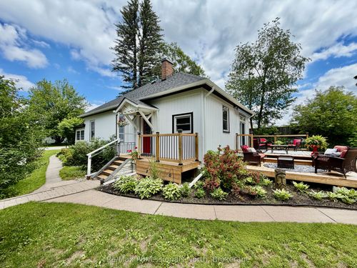 191 Phillip St W, Gravenhurst, ON, P1P1J4 | Card Image