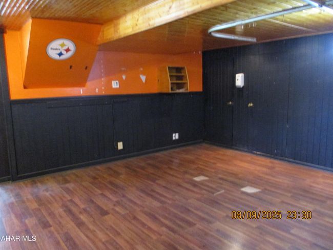Lower Level | Image 12