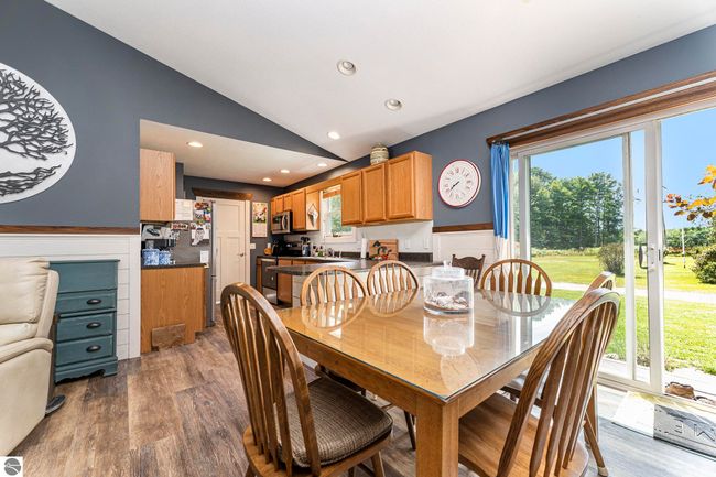 9531 Sunrise Ct, House other with 4 bedrooms, 3 bathrooms and null parking in Mesick MI | Image 10