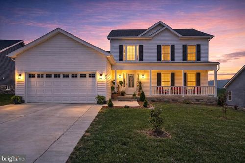 93 Orpington Dr, MARTINSBURG, WV, 25403-7753 | Card Image