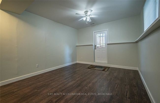 1302 Brackenwood Cres, House attached with 4 bedrooms, 2 bathrooms and 1 parking in Kingston ON | Image 27