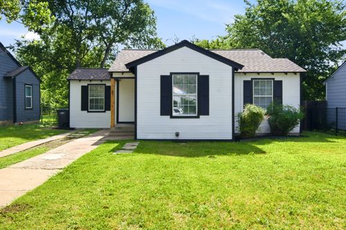 4909 Sandage Ave, Fort Worth, TX, 76115-3018 | Card Image