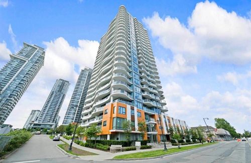 13318 104 Ave, Surrey, BC, V3T0R2 | Card Image