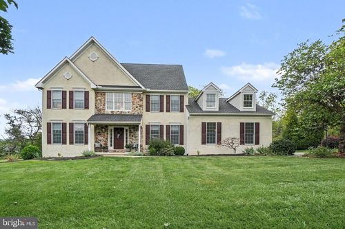 6440 Eichler Cir, COOPERSBURG, PA, 18036-1382 | Card Image
