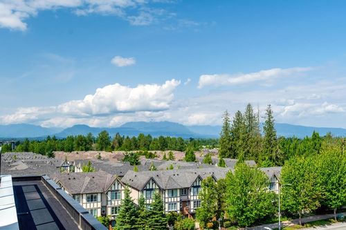 b612-20834 80 Ave, Langley, BC, V2Y3M6 | Card Image