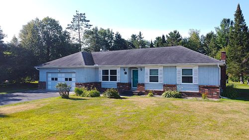 615 Omega Cir, Antigo, WI, 54409-8703 | Card Image