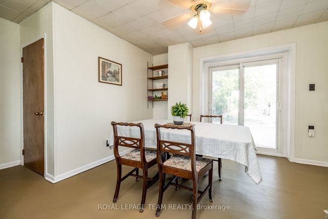 2106 Dunrobin Rd, House other with 3 bedrooms, 2 bathrooms and 8 parking in Dunrobin ON | Image 17