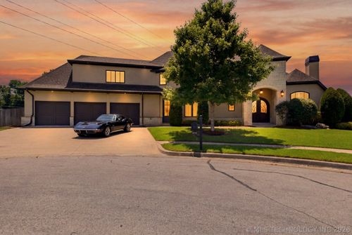8008 S Galveston Ct, Tulsa, OK, 74132-2859 | Card Image