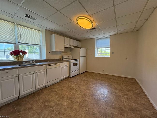 APT-7 - 1005 Colonial Ave, House attached with 1 bedrooms, 1 bathrooms and null parking in Norfolk VA | Image 8