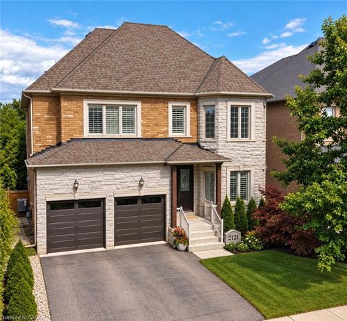 2121 Blackforest Cres, Oakville, ON, L6M4T6 | Card Image