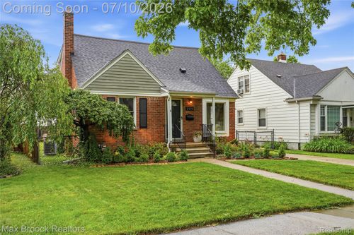 2370 Mortenson Blvd, Berkley, MI, 48072-2036 | Card Image