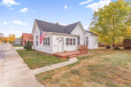 407 N Park St, Lebanon, IN, 46052-2255 | Card Image