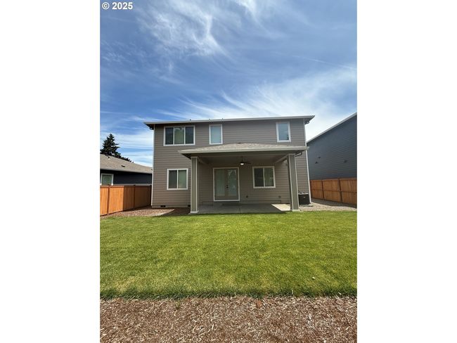 15209 Se Towers Ter, House other with 3 bedrooms, 3 bathrooms and 2 parking in Milwaukie OR | Image 24