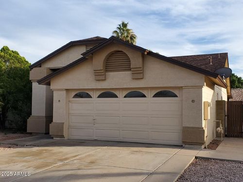 8817 W Peck Dr, Glendale, AZ, 85305-2420 | Card Image