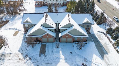 1030 Lorenzo Ct, Troy, MI, 48085-4982 | Card Image