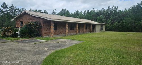 98 Country Heritage Rd, Poplarville, MS, 39470-3737 | Card Image